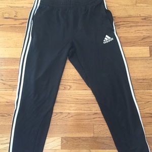 Adidas athletic wear, size M